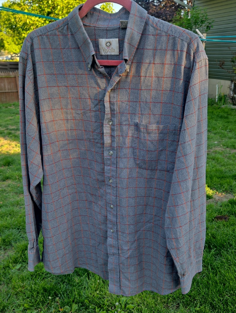 Viyella Men’s XL Cotton Wool Button Down Shirt Gray Red Windowpane Made in Hong